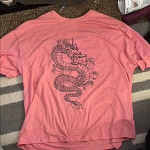 Women’s oversized tees
